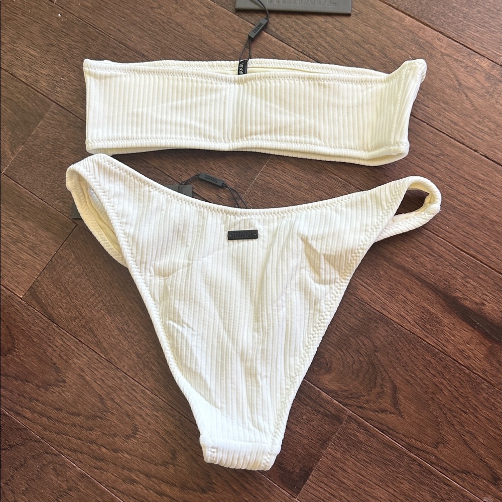 TRIANGL TWINNIE BIKINI IN CLOUD NO BAG NEW WITH TAG - Picture 2 of 7